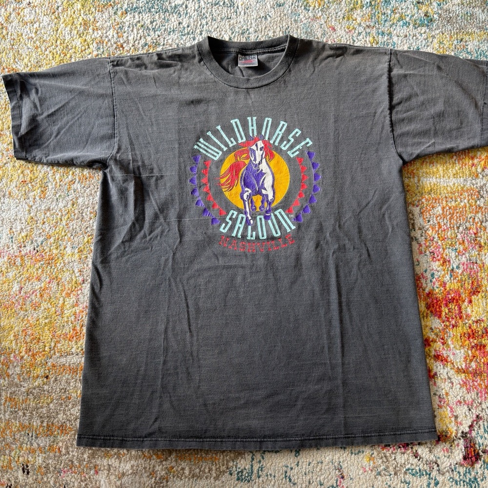 Vintage 90s Black Faded Wildhorse Saloon Nashville T-Shirt Size XL